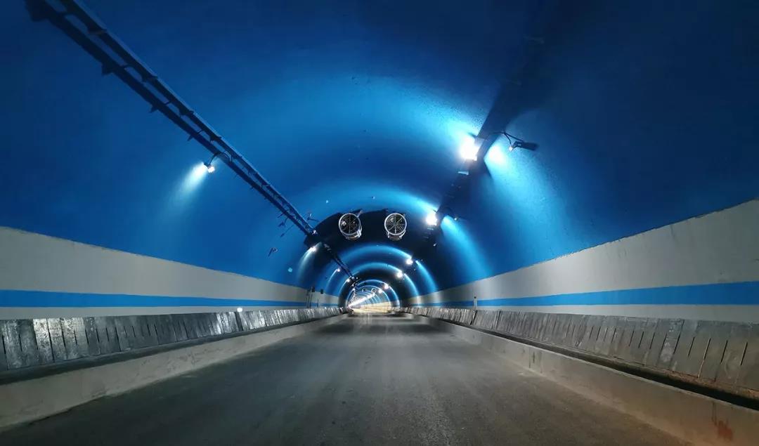 延崇松山特長隧道